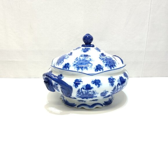 Cracker Barrel Porcelain Soup Tureen w/ Lid Blue & White Floral Retired 1990 VTG - Picture 2 of 8
